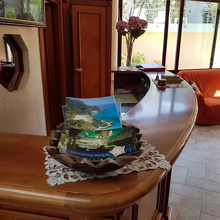 Otel Stella Marina 3*